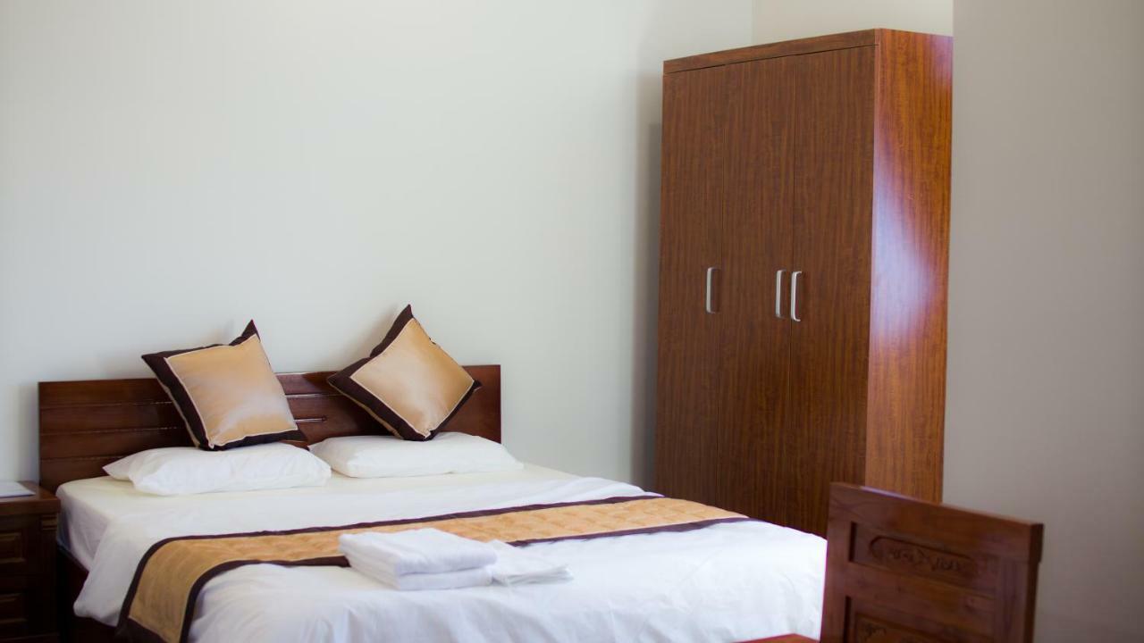 Hotel Nguyen Phuoc Pleiku Exterior foto