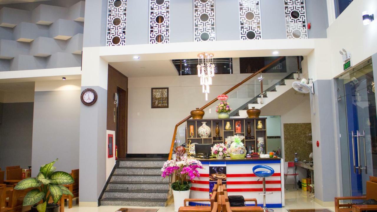 Hotel Nguyen Phuoc Pleiku Exterior foto